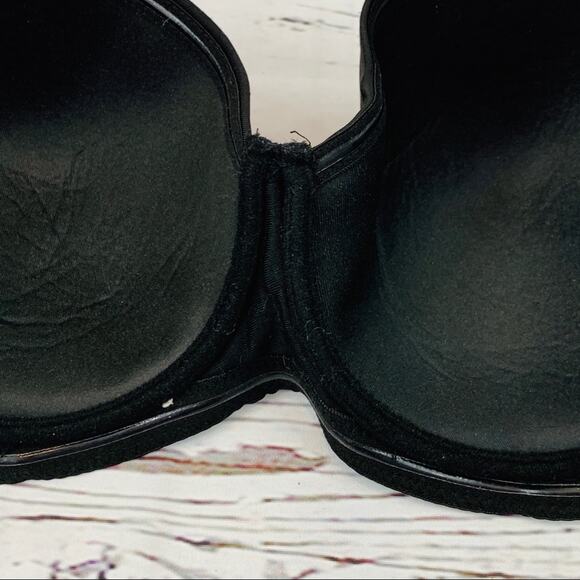 Black strapless underwire bra - Picture 9 of 10
